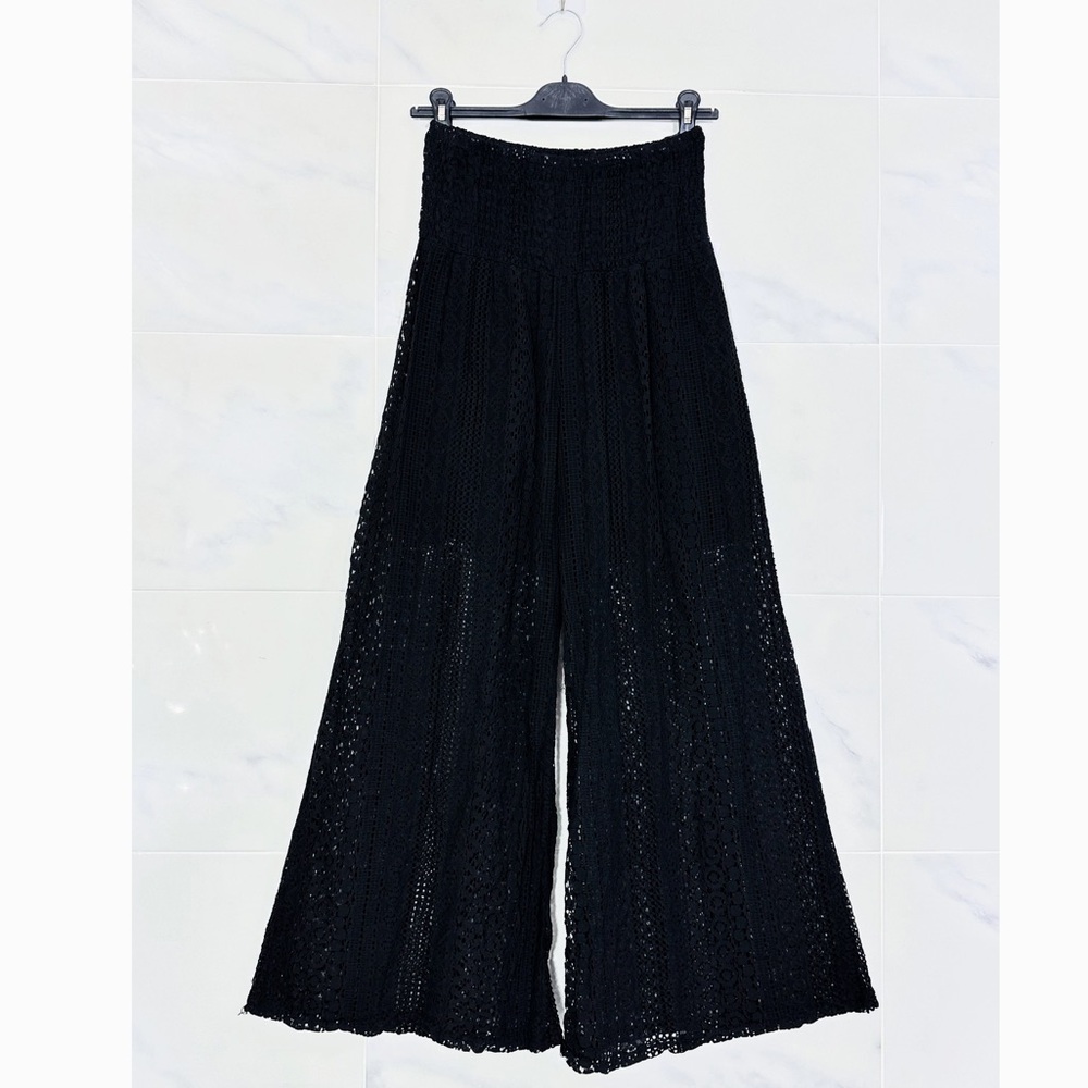 28 Made in Italy Gorgeous in Lace wide leg pants - Picture 2 of 9